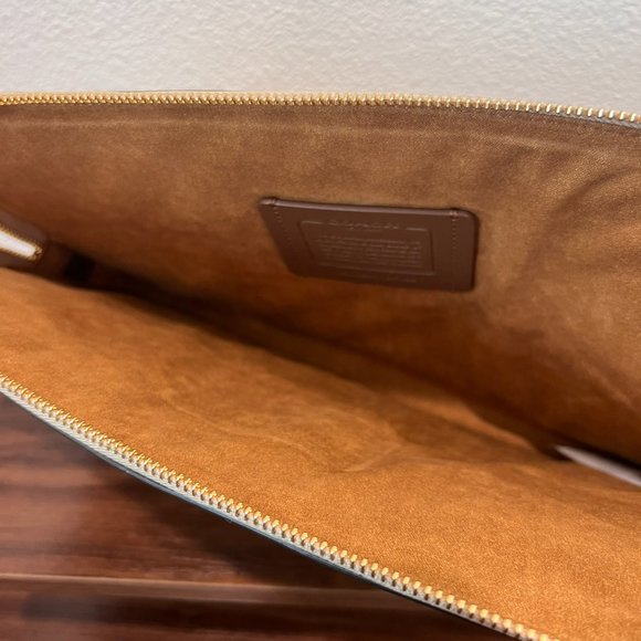 coach Laptop Sleeve In Signature Canvas With Heart Cherry Print cf158 - Picture 5 of 7